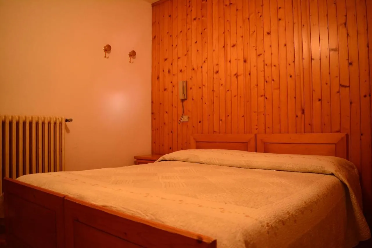 Albergo - B&B Alpina Premadio 2*,